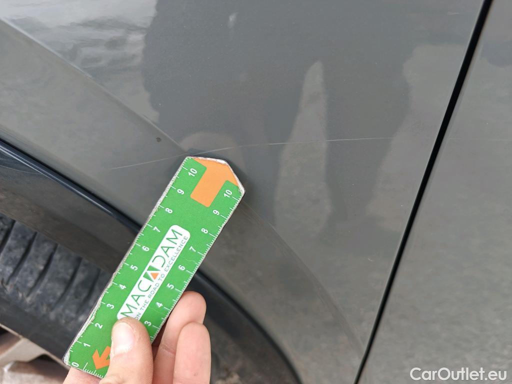  Audi  Q2 AUDI  / 2016 / 5P / todoterreno Design 30 TFSI 85kW (116CV) #27