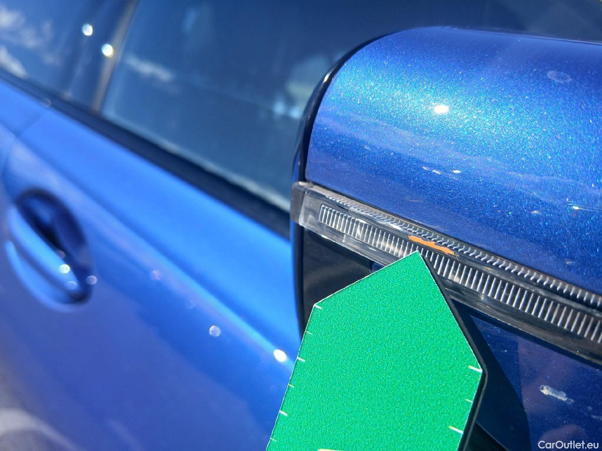  Bmw  Serie 3 BMW  / 2018 / 4P / sedán 330e #37