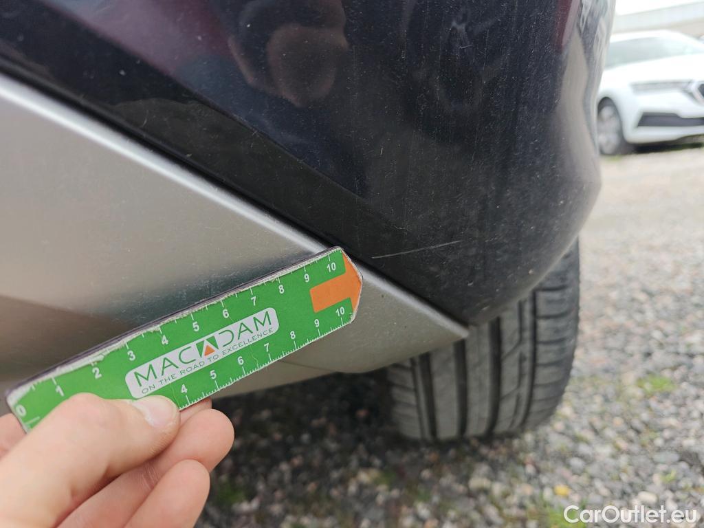  Audi  Q2 AUDI  / 2016 / 5P / todoterreno Design 30 TFSI 85kW (116CV) #19