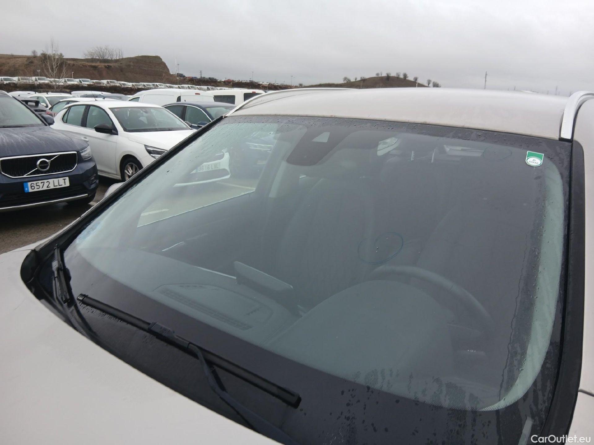  Bmw  X1 BMW  / 2019 / 5P / todoterreno sDrive18d #8