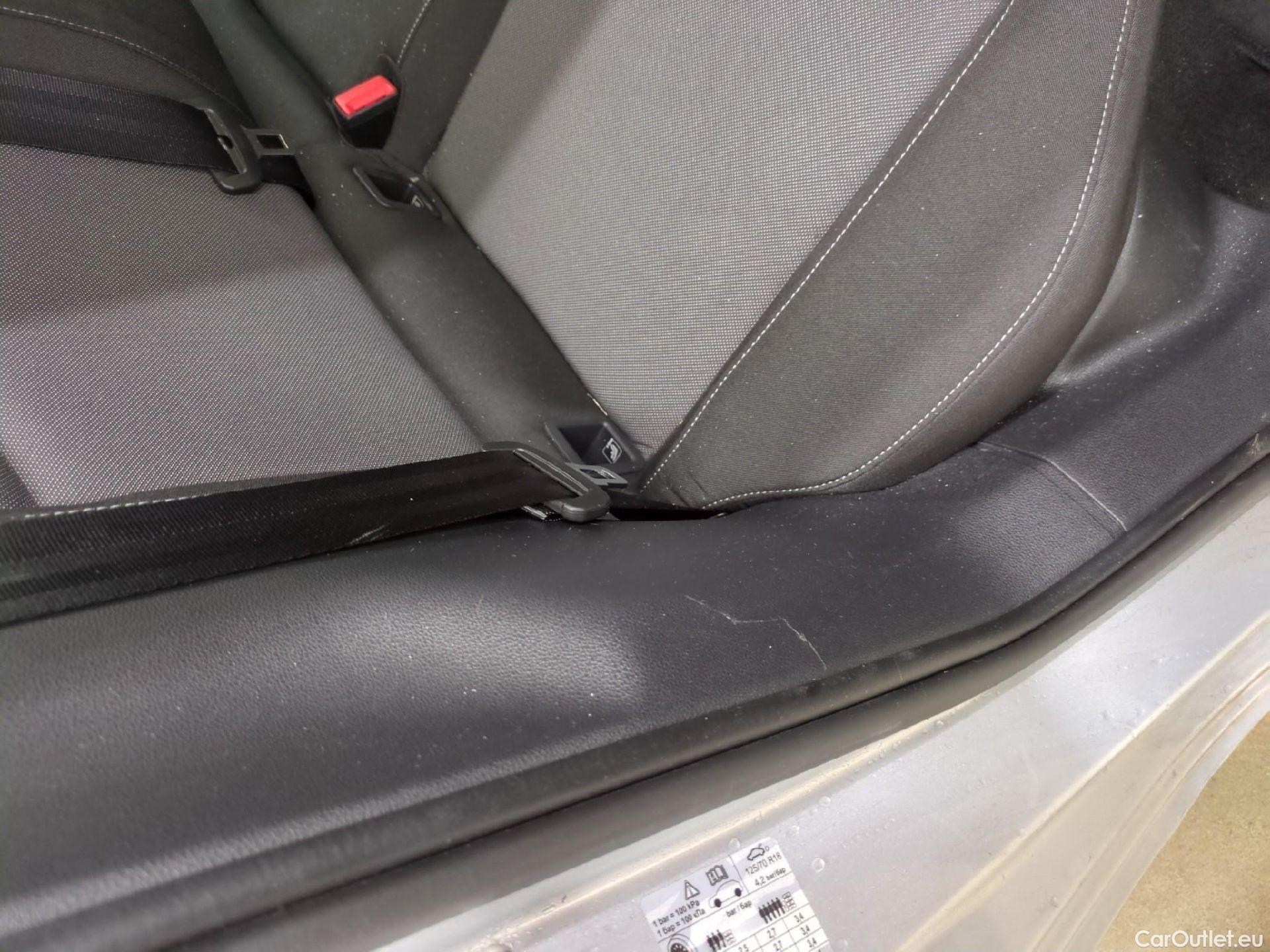  Skoda  Fabia  Ambition 1.0 MPI 80CV BVM5 E6d #25