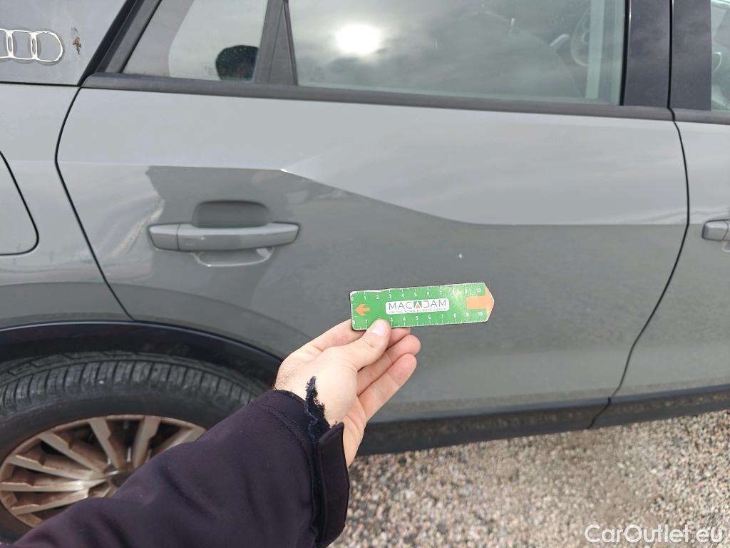  Audi  Q2 AUDI  / 2016 / 5P / todoterreno Design 30 TFSI 85kW (116CV) #35