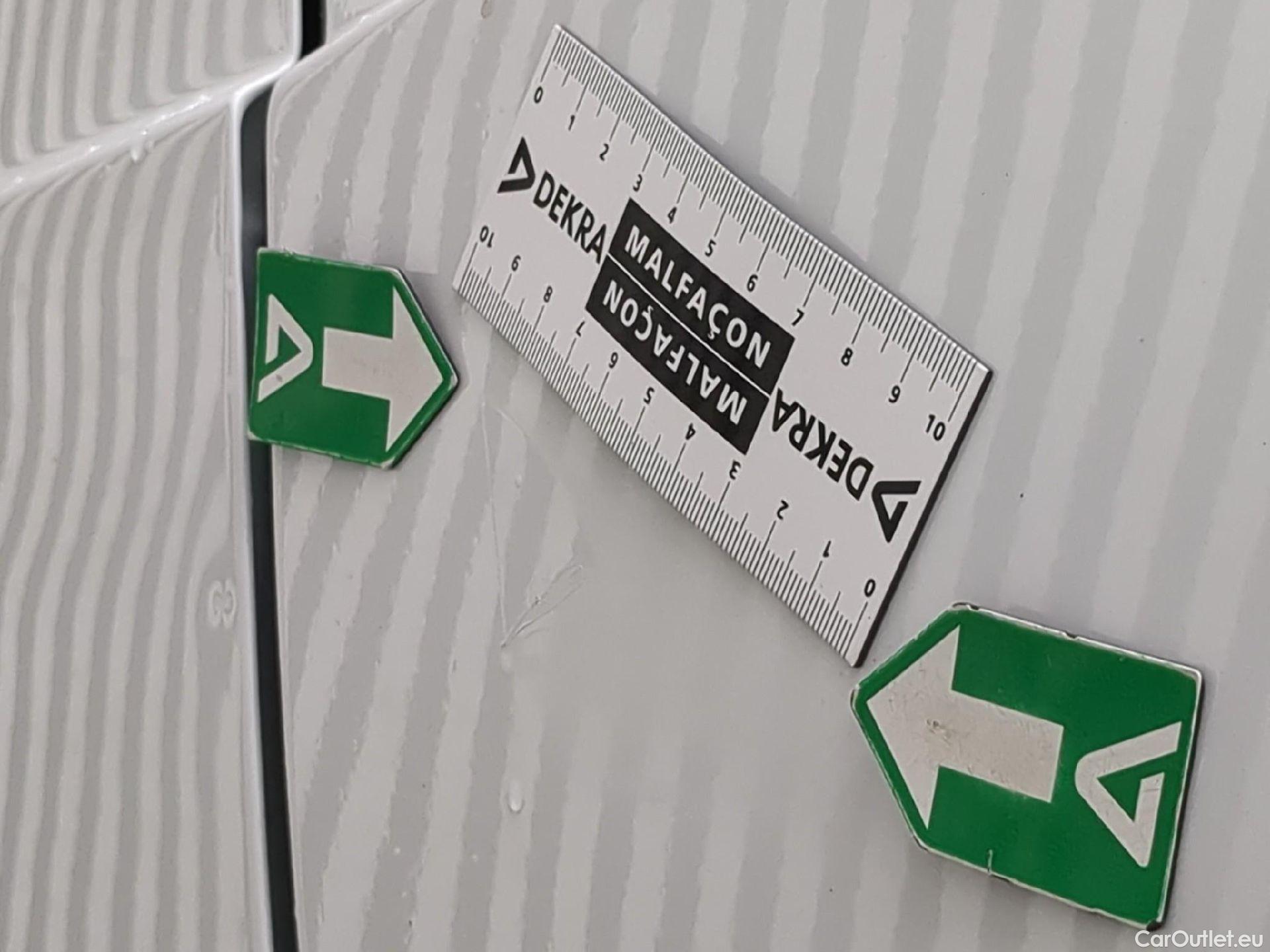  Renault  Trafic RENAULT  / 2021 / 4P / Fourgon tôlé FG GCF L2H1 3T Blue dCi 130 #10