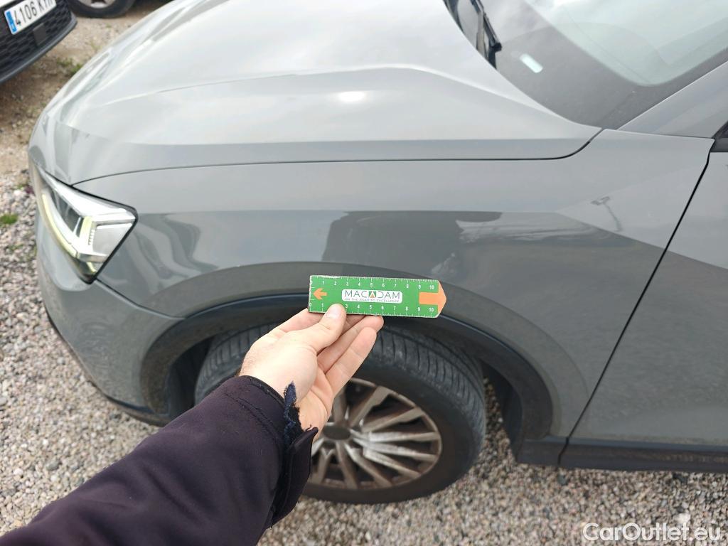  Audi  Q2 AUDI  / 2016 / 5P / todoterreno Design 30 TFSI 85kW (116CV) #25