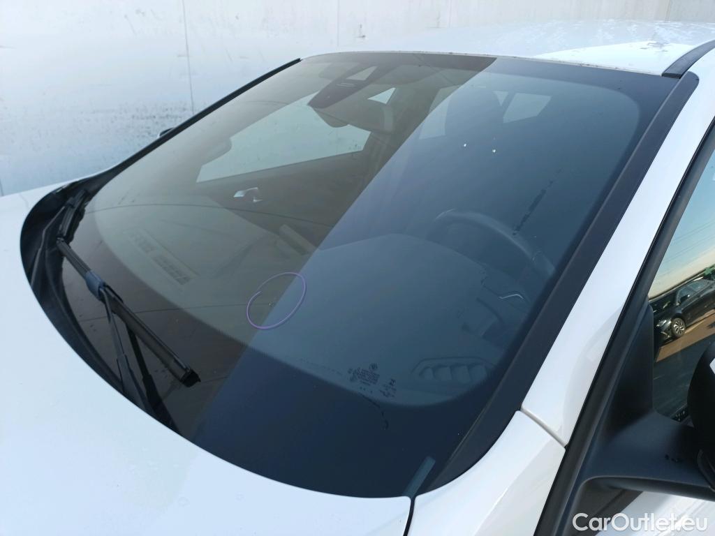  Bmw  Serie 1 BMW  / 2019 / 5P / berlina con portón 118i #20