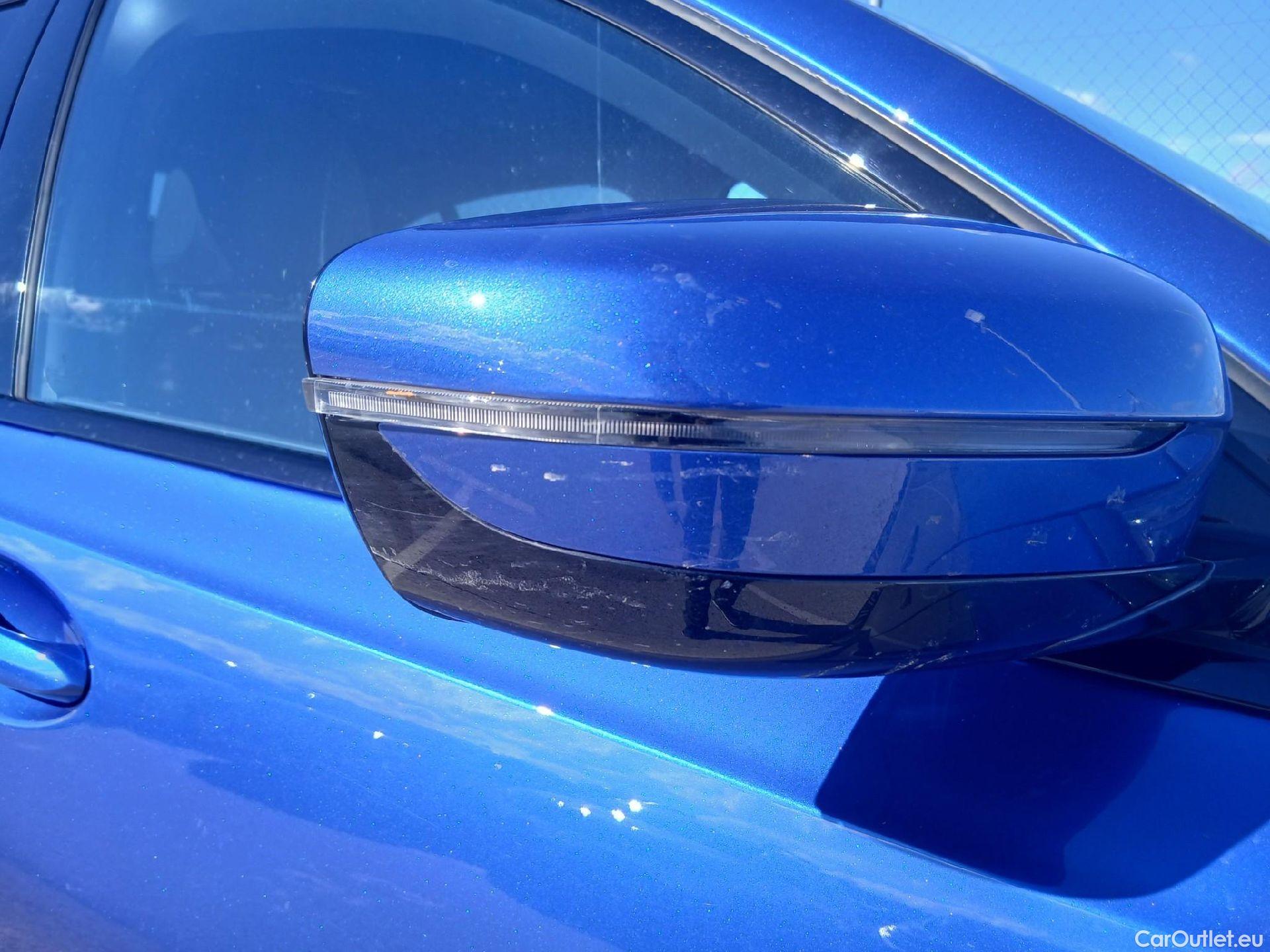  Bmw  Serie 3 BMW  / 2018 / 4P / sedán 330e #38