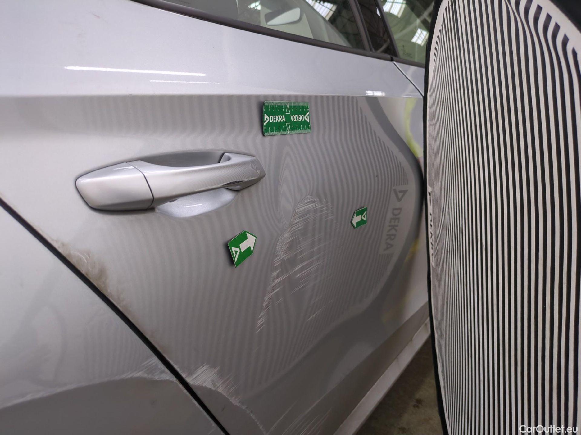  Skoda  Fabia  Ambition 1.0 MPI 80CV BVM5 E6d #24