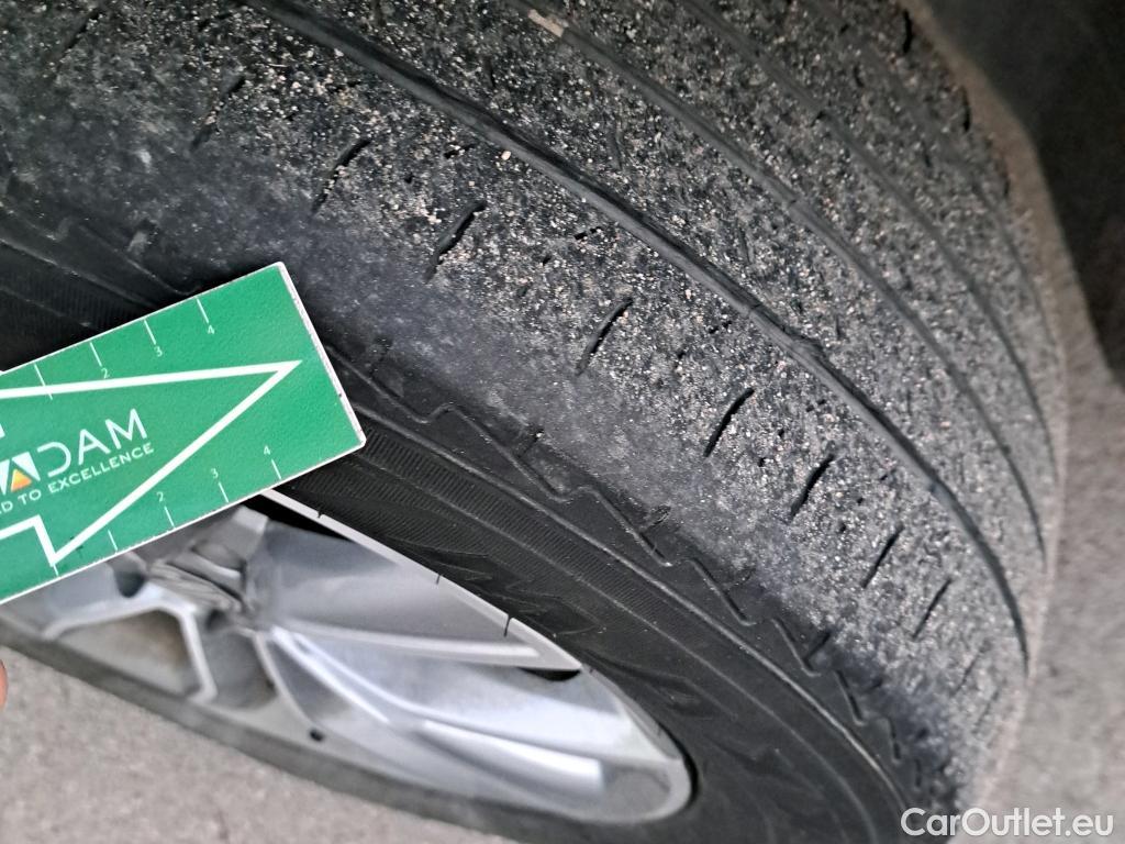  Land Rover  Discovery MG HS / 2023 / 5P / todoterreno 1.5 Turbo GDI Comfort DCT #2