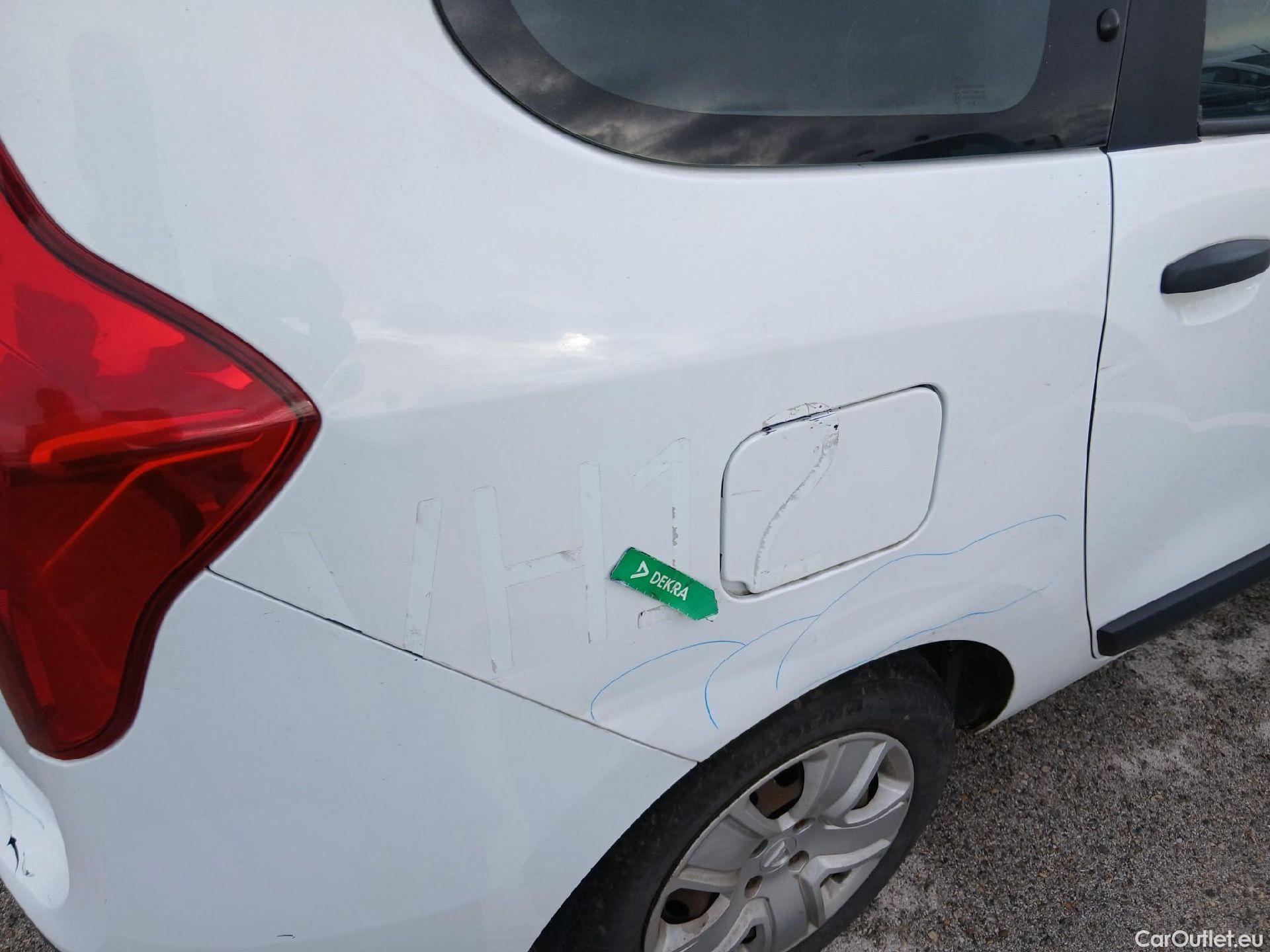  Dacia  Lodgy DACIA  / 2012 / 5P / monovolumen compacto Comfort Blue dCi 70kW (95CV) 7Pl - 18 #29