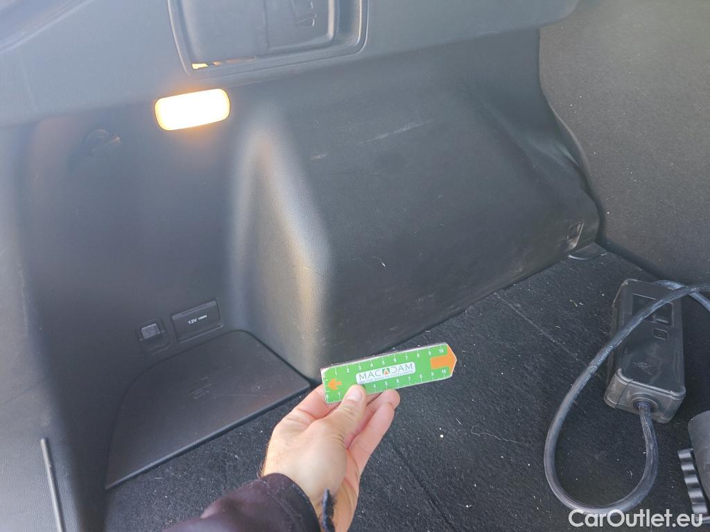  Hyundai  Tucson HYUNDAI  / 2020 / 5P / todoterreno 1.6 TGDI PHEV 195kW Tecno Sky Auto 4x4 #8