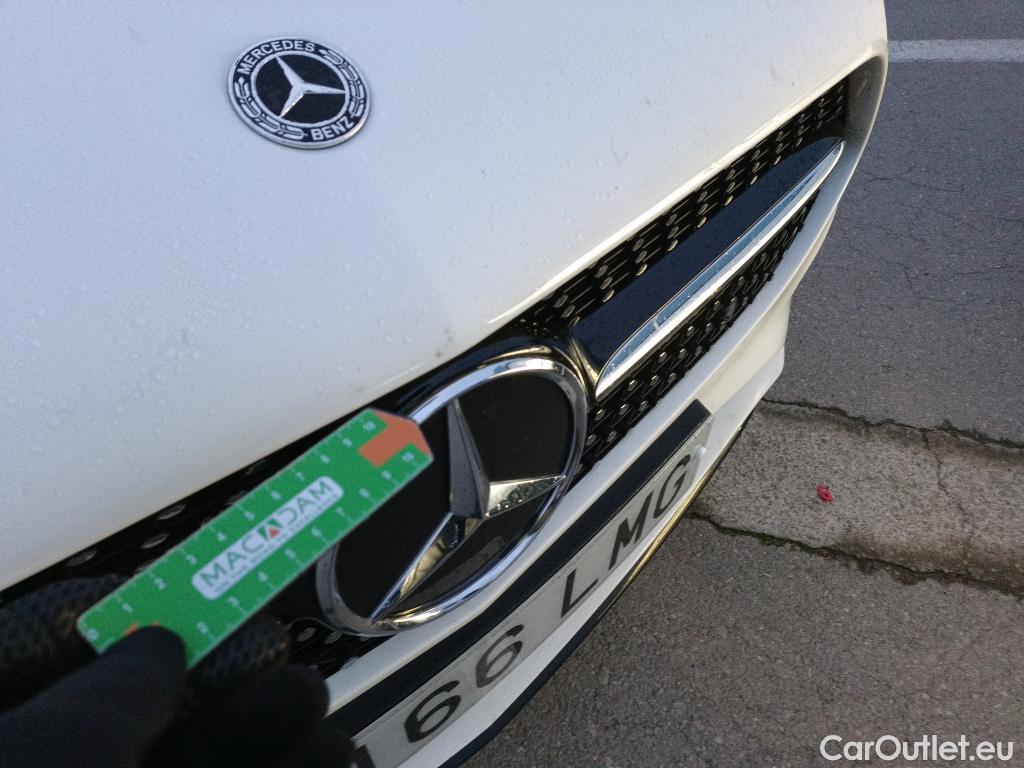  Mercedes  A-Klasse MERCEDES-BENZ Clase A / 2018 / 5P / berlina con portón A 250 e #6