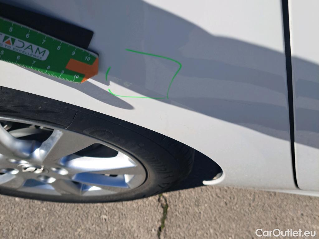  Opel  Corsa OPEL  / 2019 / 5P / berlina con portón 1.2T XHL 74kW (100CV) Edition (AC) #17