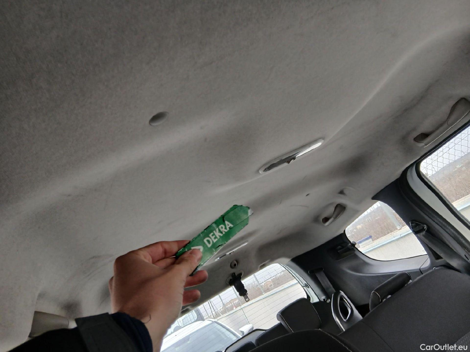  Dacia  Lodgy DACIA  / 2012 / 5P / monovolumen compacto Comfort Blue dCi 70kW (95CV) 7Pl - 18 #36