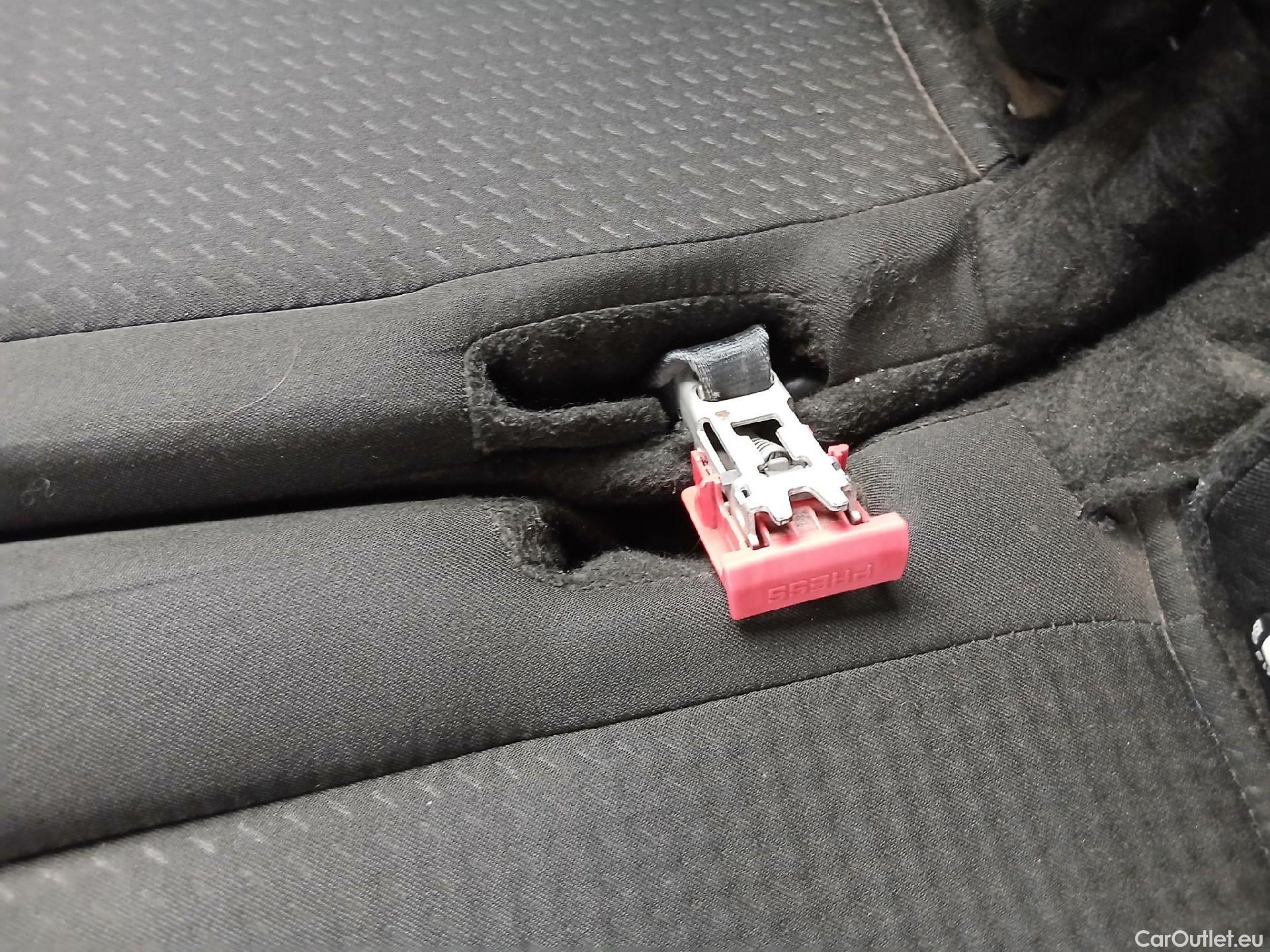  Dacia  Lodgy DACIA  / 2012 / 5P / monovolumen compacto Comfort Blue dCi 70kW (95CV) 7Pl - 18 #18