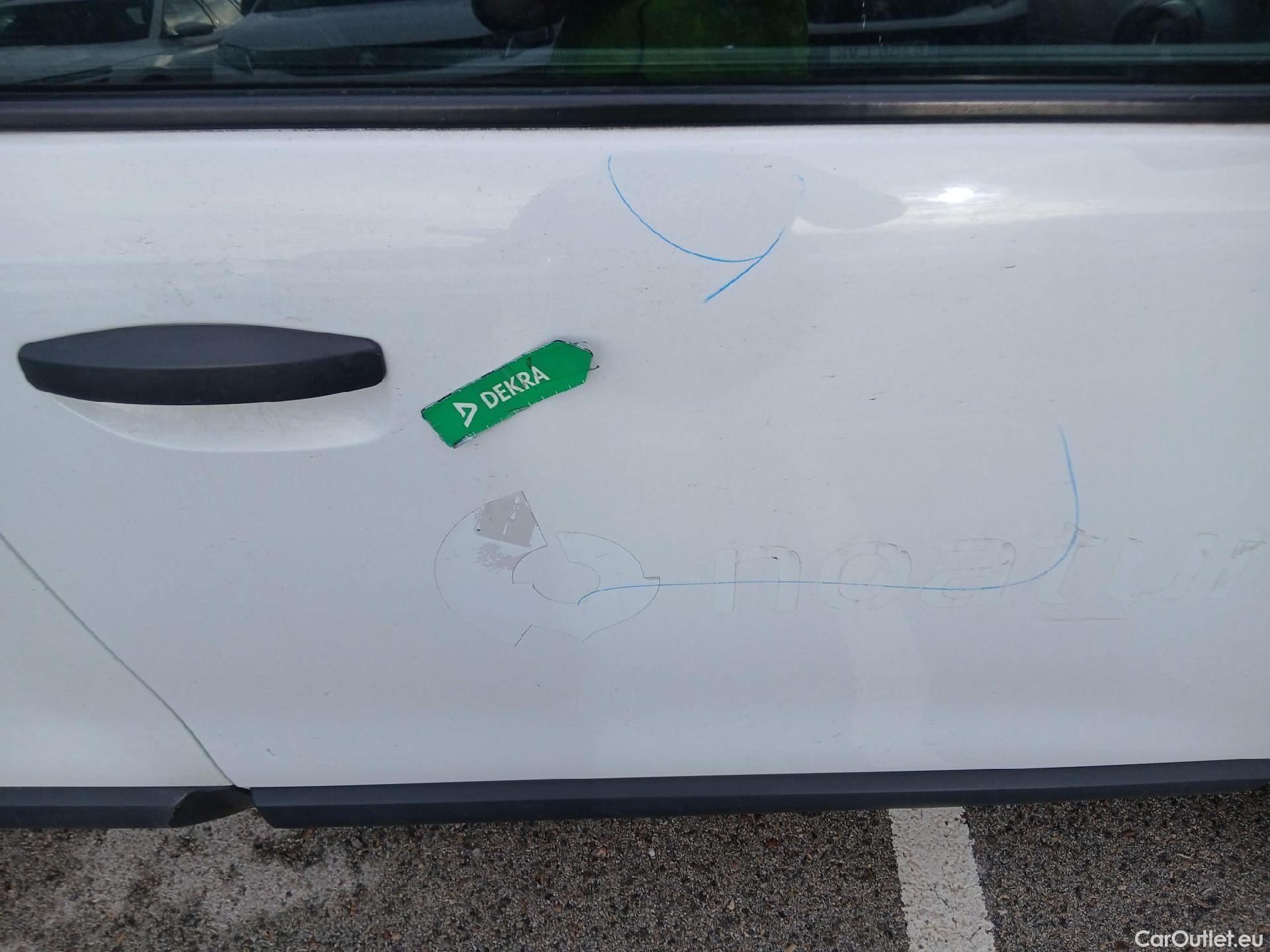  Dacia  Lodgy DACIA  / 2012 / 5P / monovolumen compacto Comfort Blue dCi 70kW (95CV) 7Pl - 18 #38