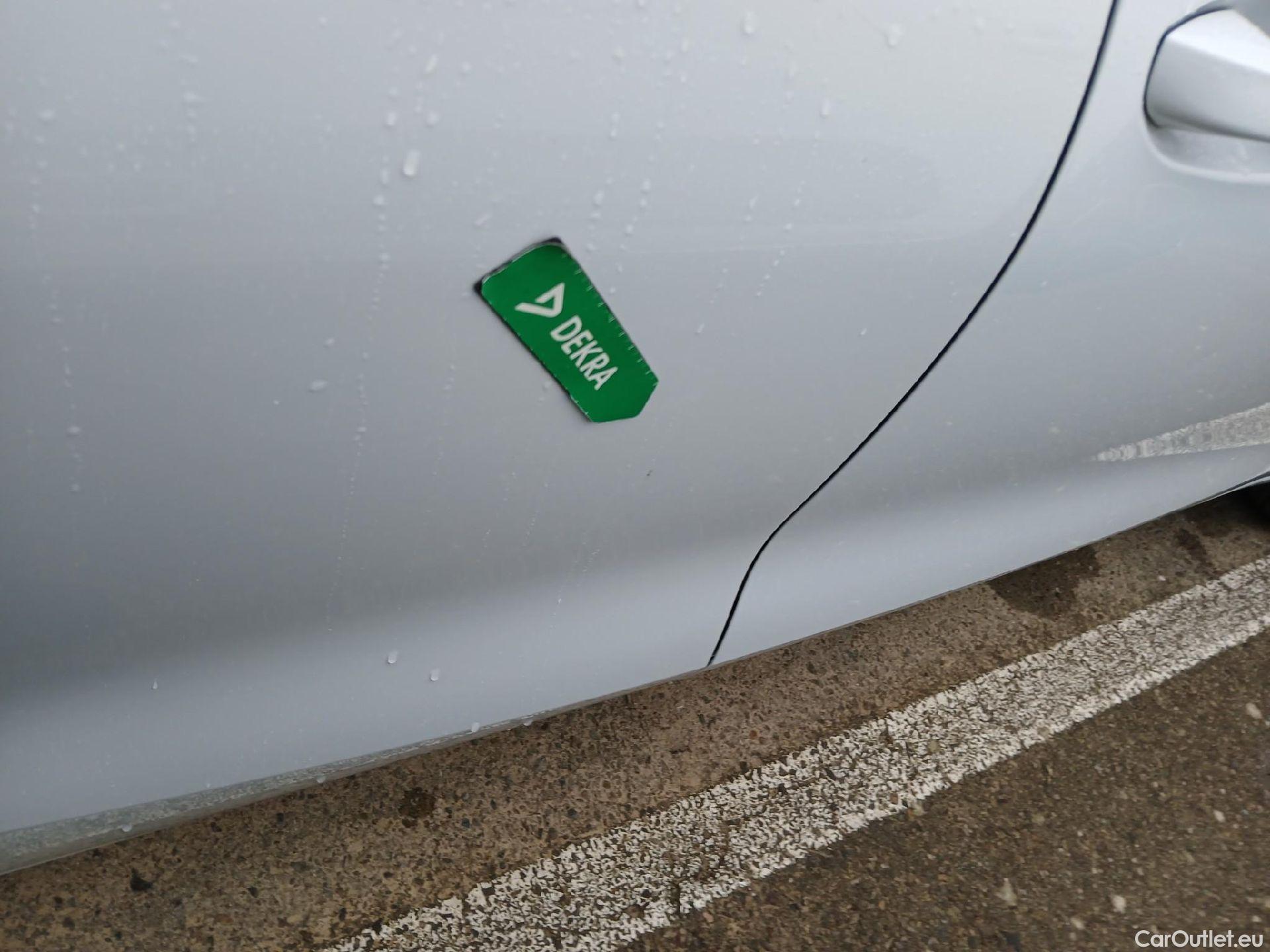  Land Rover  Discovery SEAT Nuevo León / 2020 / 5P / berlina con portón 1.4 e-Hybrid DSG-6 S&S FR Go XL(SP) #40