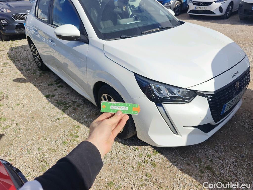  Peugeot  208 PEUGEOT  / 2019 / 5P / berlina con portón PureTech 73kW (100CV) EAT8 Active #47