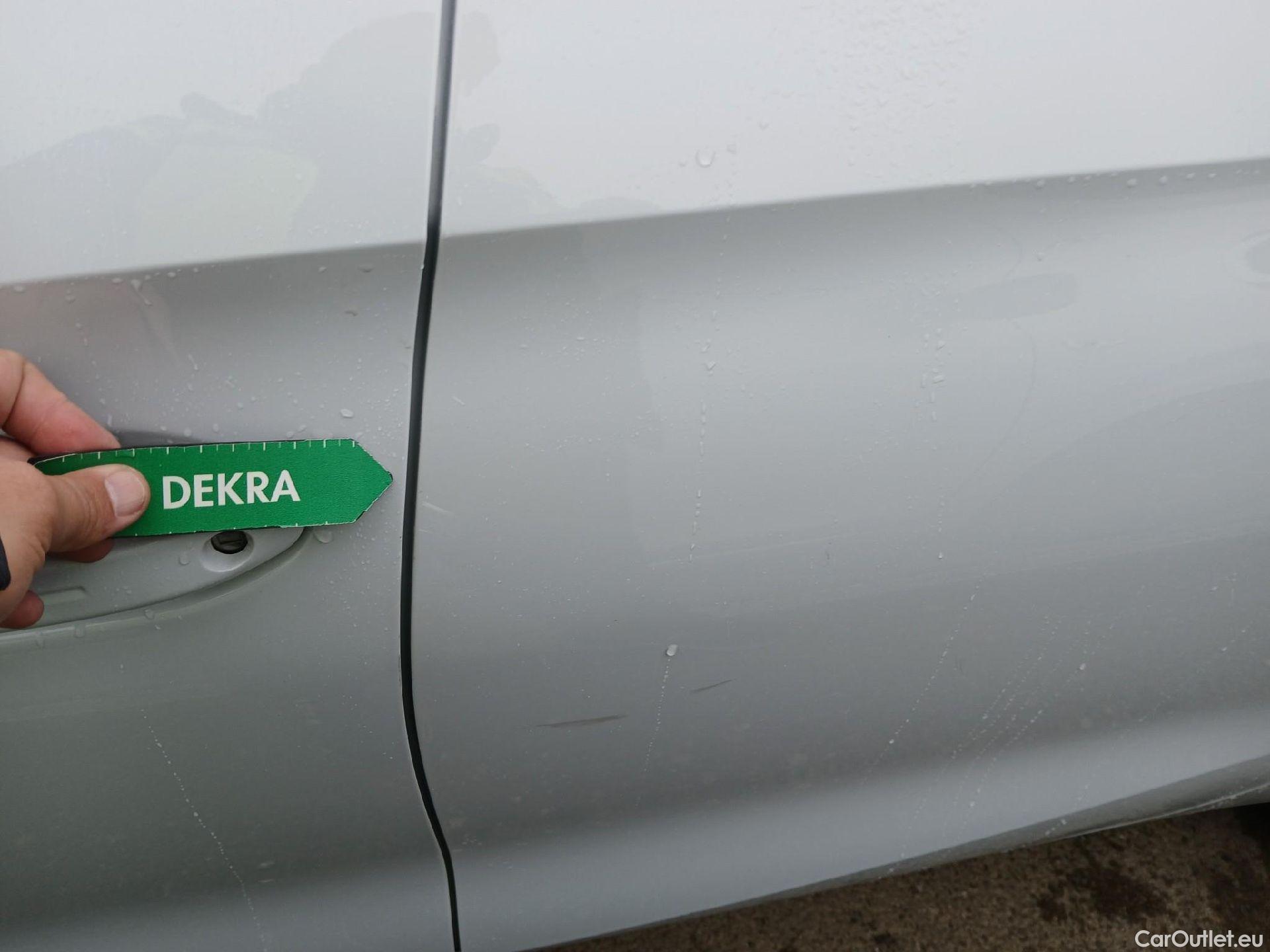  Land Rover  Discovery SEAT Nuevo León / 2020 / 5P / berlina con portón 1.4 e-Hybrid DSG-6 S&S FR Go XL(SP) #22