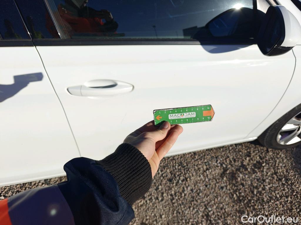  Peugeot  308 PEUGEOT  / 2017 / 5P / berlina con portón 5p Active Pack BlueHDi 130 S&S #3