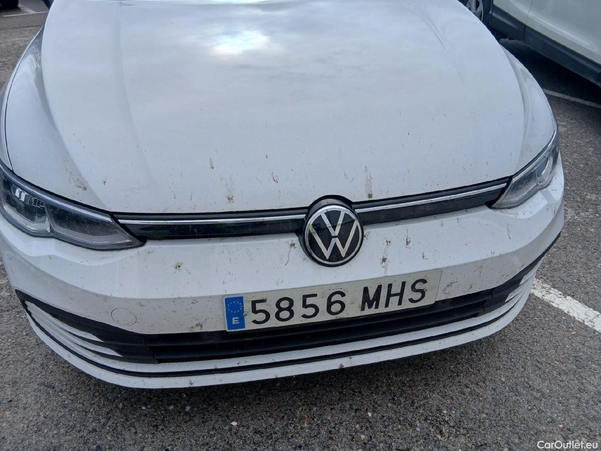  Volkswagen  Golf  VOLKSWAGEN / 2020 / 5P / berlina con portón Life 1.0 eTSI 81kW (110CV) DSG #4