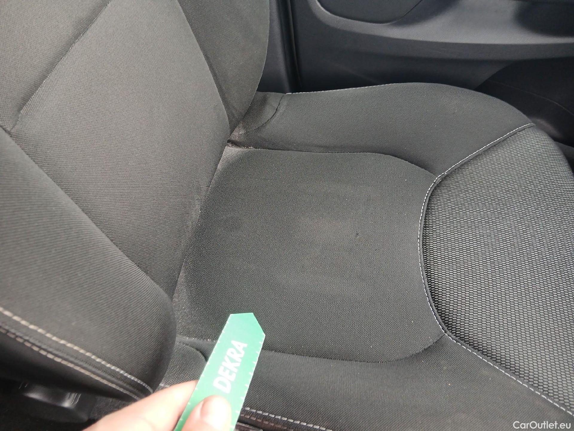  Renault  Clio RENAULT  / 2016 / 5P / berlina con portón Business TCe 66kW (90CV) GLP -18 #51