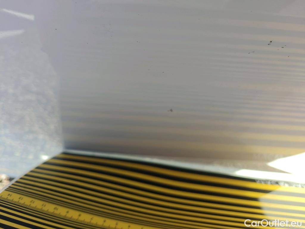  Peugeot  308 PEUGEOT  / 2017 / 5P / berlina con portón 5p Active Pack BlueHDi 130 S&S #64