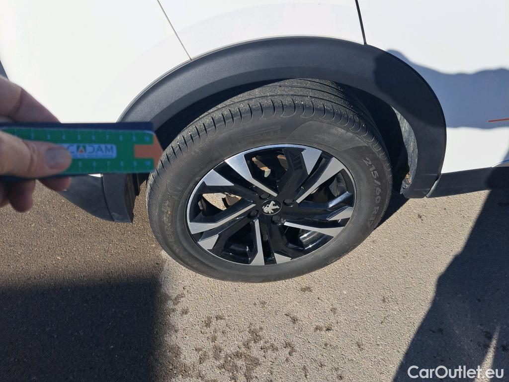  Peugeot  2008 PEUGEOT  / 2019 / 5P / todoterreno Allure BlueHDI 81kW (110CV) #11