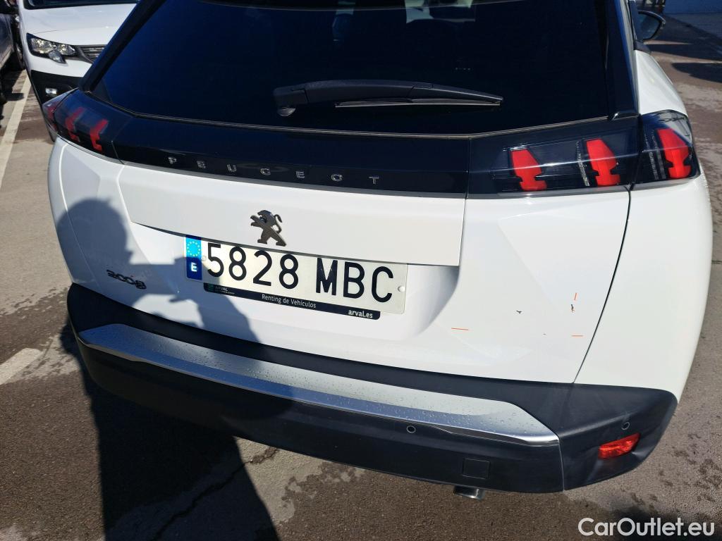  Peugeot  2008 PEUGEOT  / 2019 / 5P / todoterreno Allure BlueHDI 81kW (110CV) #2