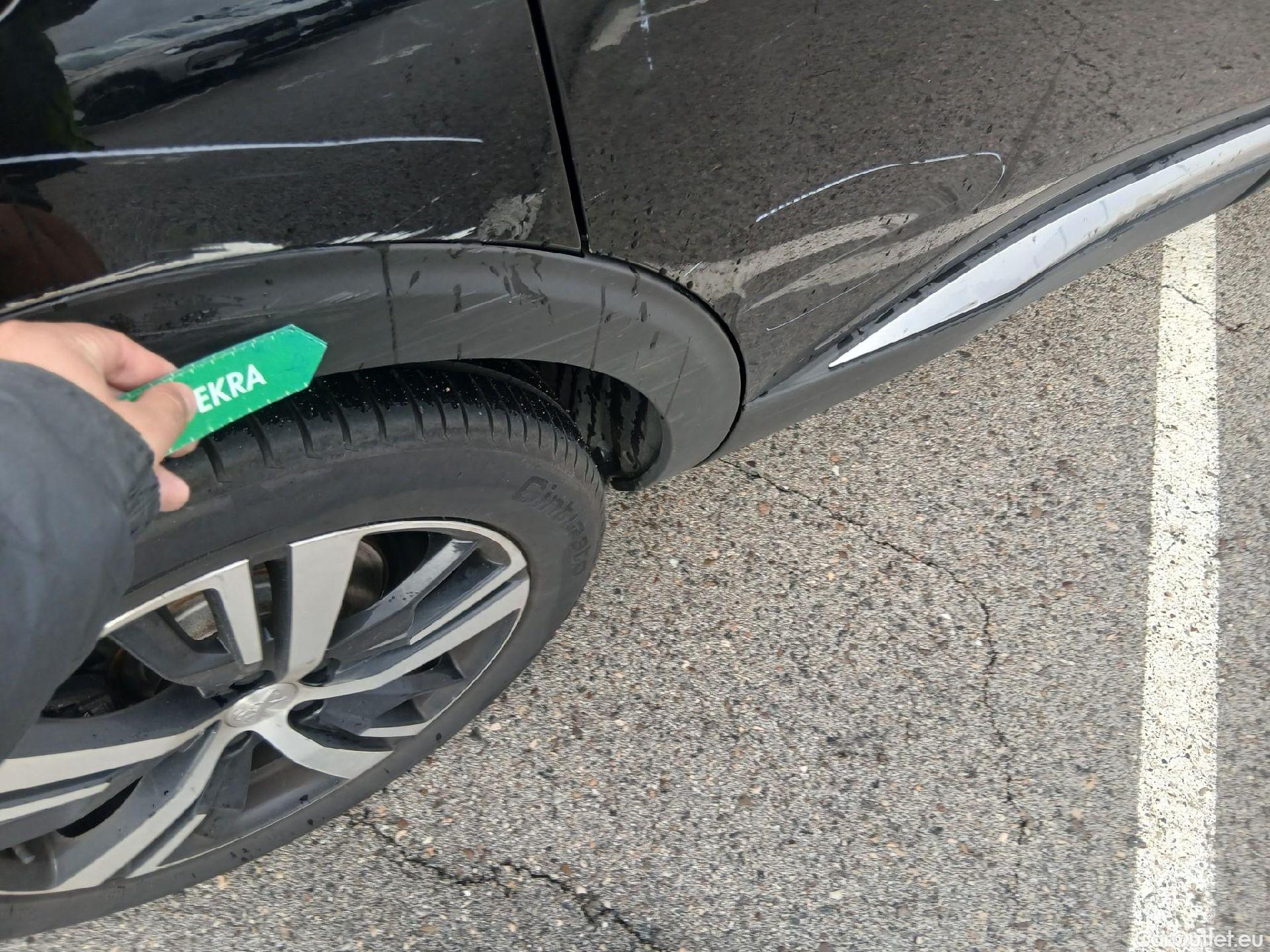  Peugeot  5008 PEUGEOT  / 2020 / 5P / todoterreno 1.5 BlueHDi 96kW S&S GT EAT8 #28