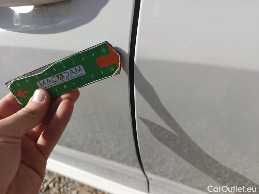  Peugeot  208 PEUGEOT  / 2019 / 5P / berlina con portón PureTech 73kW (100CV) EAT8 Active #7