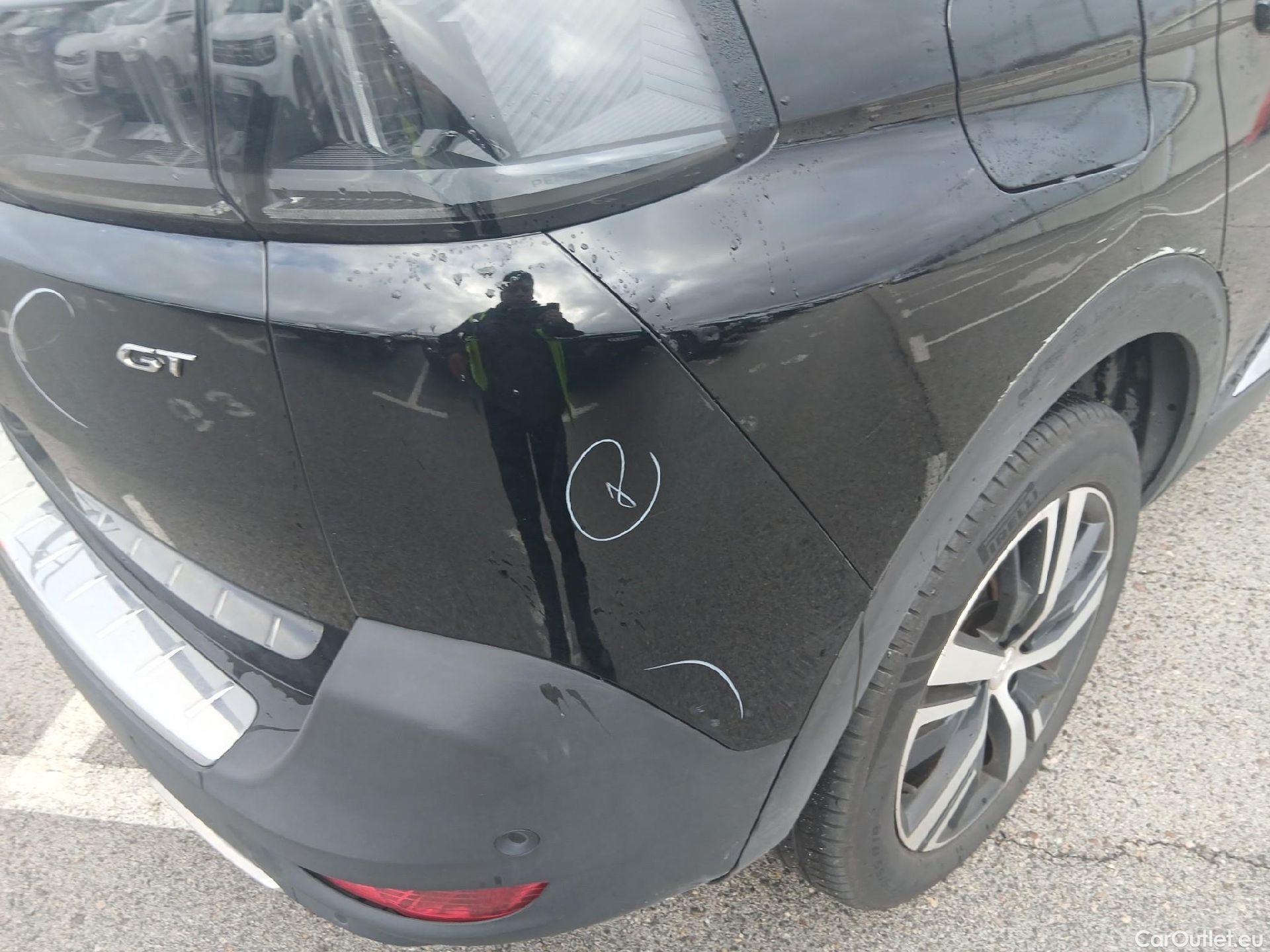  Peugeot  5008 PEUGEOT  / 2020 / 5P / todoterreno 1.5 BlueHDi 96kW S&S GT EAT8 #24