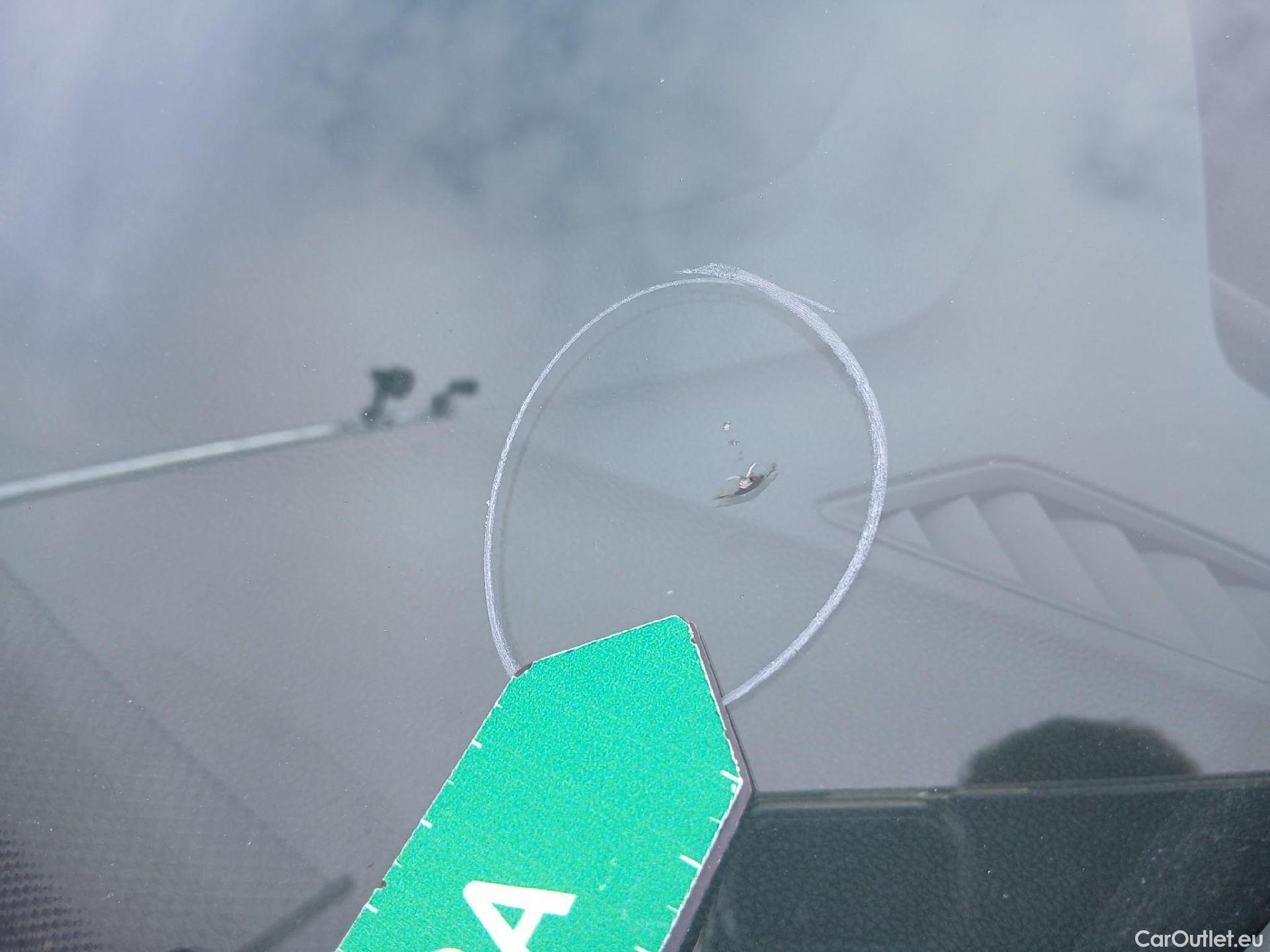  Volkswagen  Golf  VOLKSWAGEN / 2020 / 5P / berlina con portón Life 1.0 eTSI 81kW (110CV) DSG #1