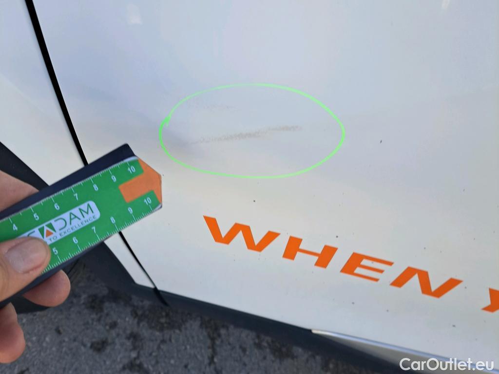  Peugeot  2008 PEUGEOT  / 2019 / 5P / todoterreno Allure BlueHDI 81kW (110CV) #10