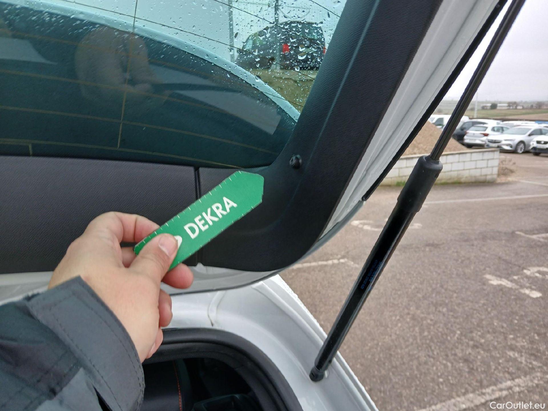  Land Rover  Discovery SEAT Nuevo León / 2020 / 5P / berlina con portón 1.4 e-Hybrid DSG-6 S&S FR Go XL(SP) #6