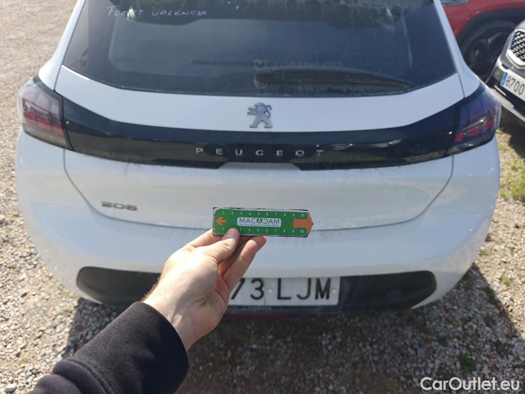  Peugeot  208 PEUGEOT  / 2019 / 5P / berlina con portón PureTech 73kW (100CV) EAT8 Active #27