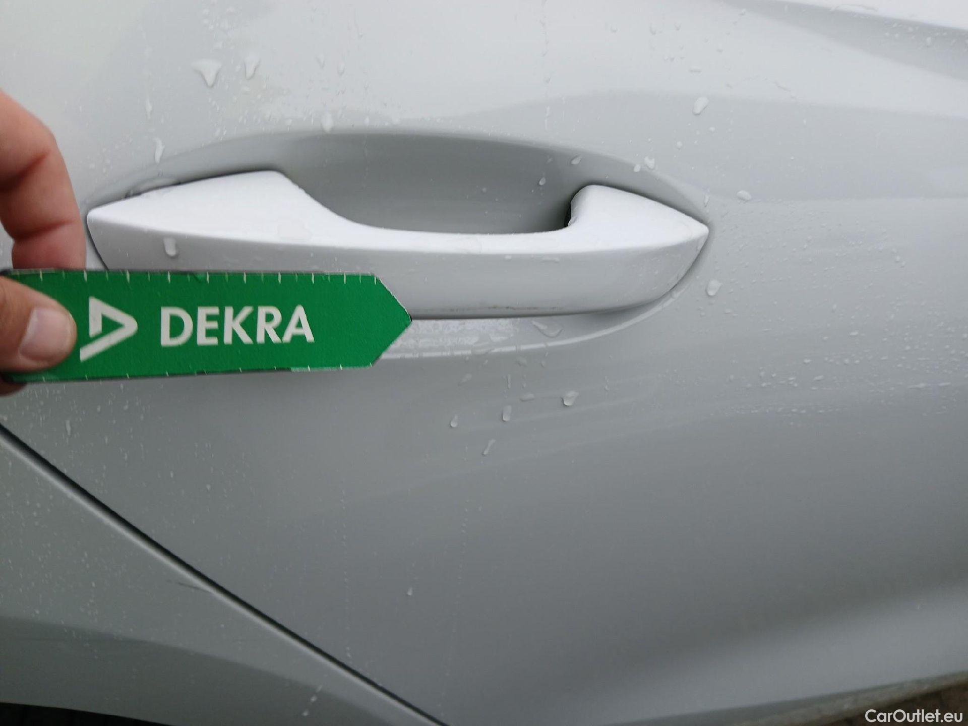  Land Rover  Discovery SEAT Nuevo León / 2020 / 5P / berlina con portón 1.4 e-Hybrid DSG-6 S&S FR Go XL(SP) #38