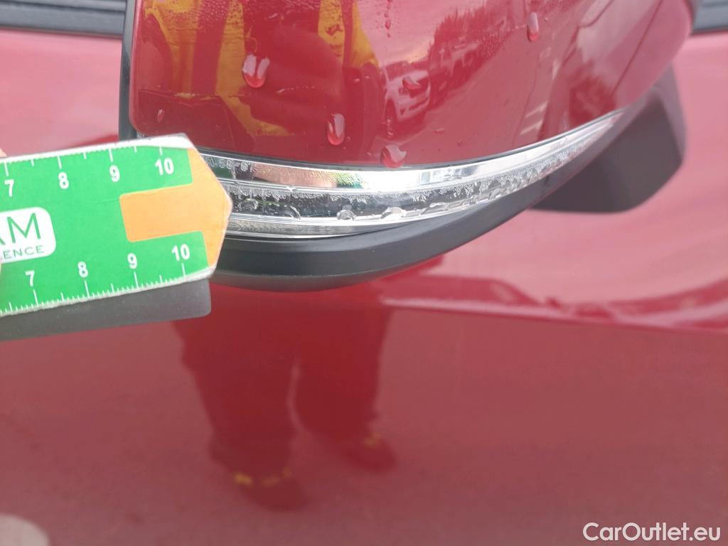  Toyota  RAV4 TOYOTA  / 2018 / 5P / todoterreno 2.5l 220H Advance #2