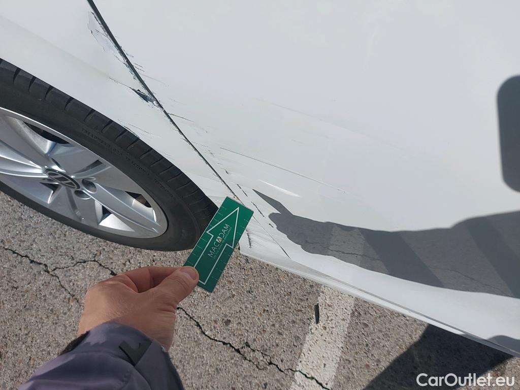  Volkswagen  Golf  VOLKSWAGEN / 2020 / 5P / berlina con portón 2.0 TDI 85kW (115CV) #9