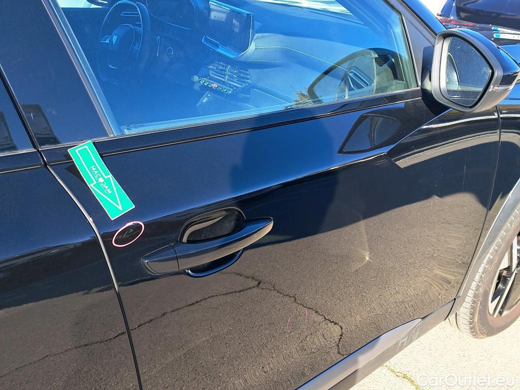  Peugeot  2008 PEUGEOT  / 2023 / 5P / todoterreno GT Puretech 130 S&S EAT8 #1