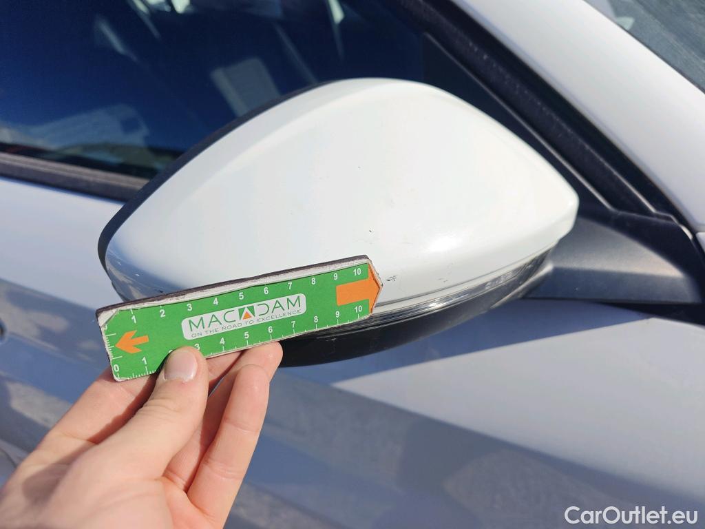  Peugeot  208 PEUGEOT  / 2019 / 5P / berlina con portón PureTech 73kW (100CV) EAT8 Active #30