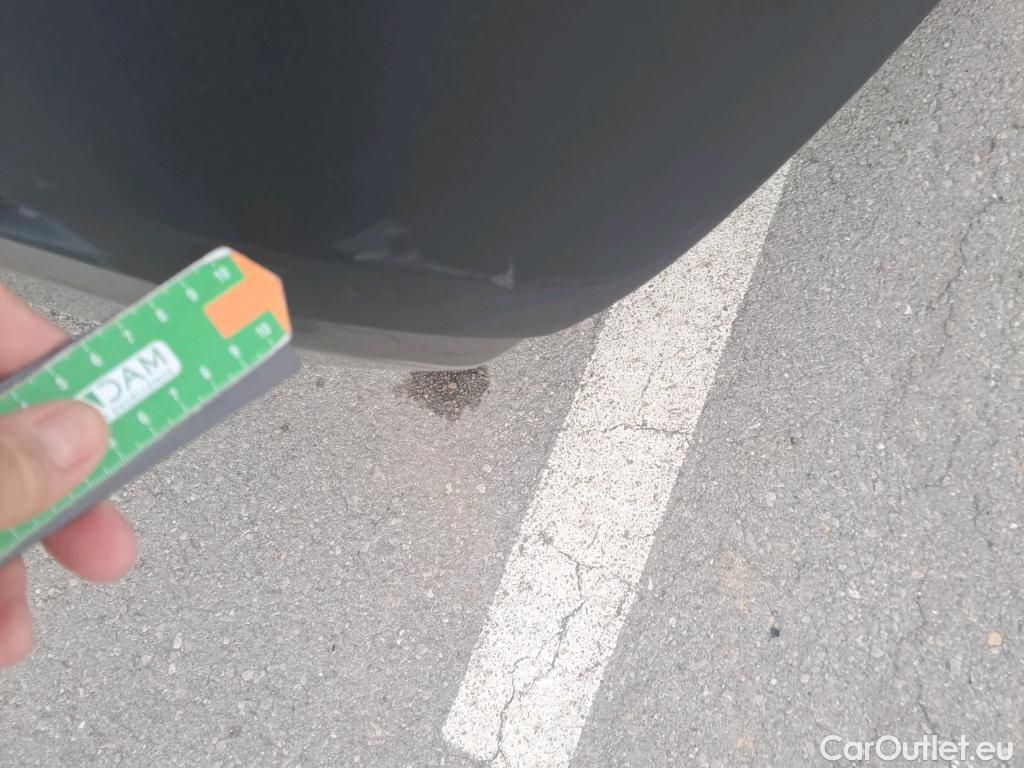  Toyota  RAV4 TOYOTA  / 2018 / 5P / todoterreno 2.5l 220H Advance #4