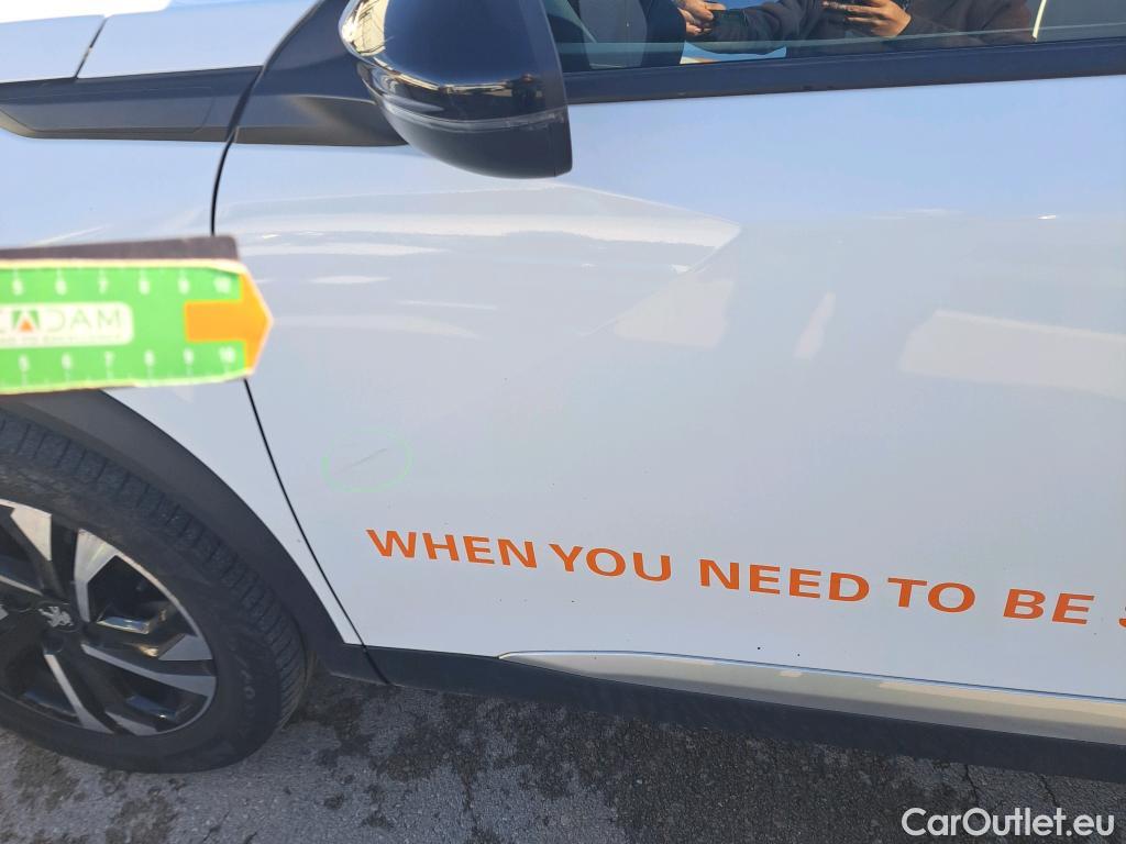  Peugeot  2008 PEUGEOT  / 2019 / 5P / todoterreno Allure BlueHDI 81kW (110CV) #9