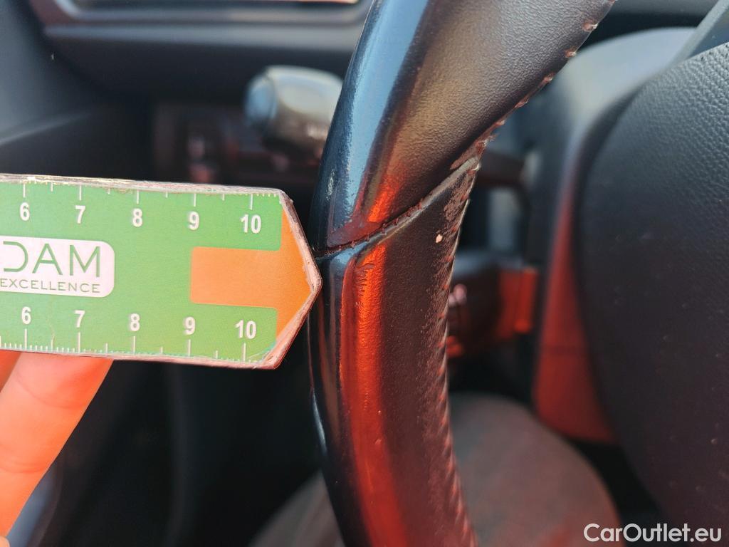  Peugeot  308 PEUGEOT  / 2017 / 5P / berlina con portón 5p Active Pack BlueHDi 130 S&S #51