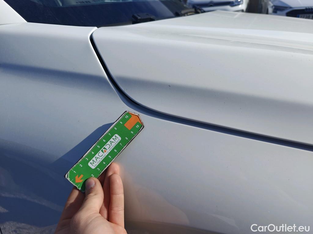  Peugeot  208 PEUGEOT  / 2019 / 5P / berlina con portón PureTech 73kW (100CV) EAT8 Active #22