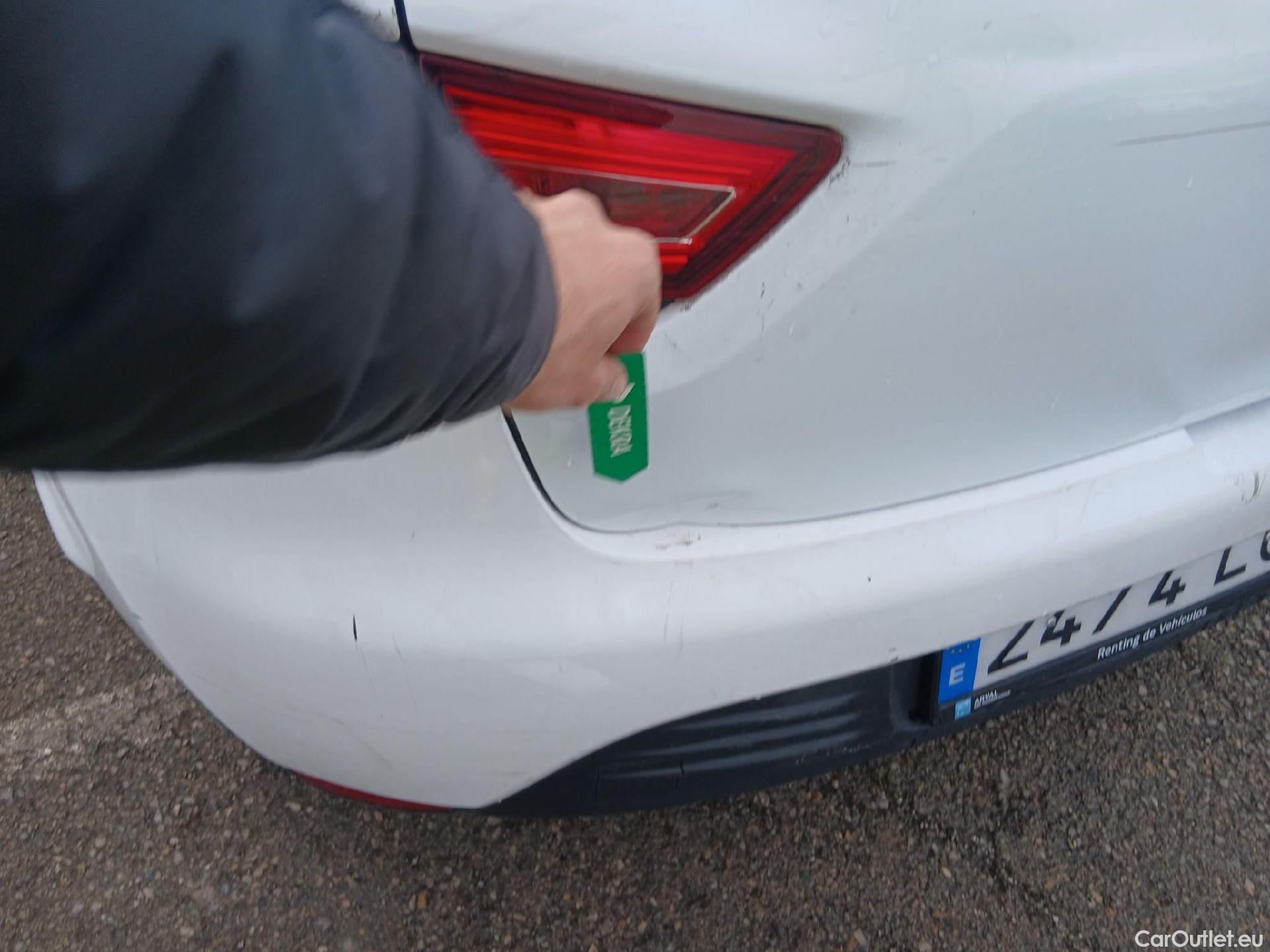  Renault  Clio RENAULT  / 2016 / 5P / berlina con portón Business TCe 66kW (90CV) GLP -18 #25