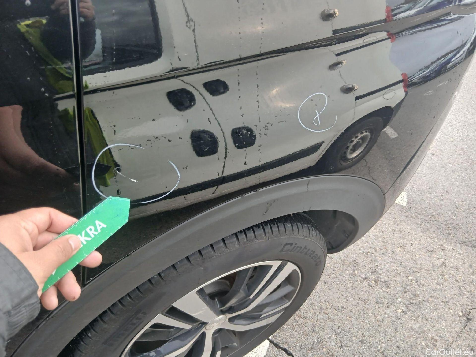  Peugeot  5008 PEUGEOT  / 2020 / 5P / todoterreno 1.5 BlueHDi 96kW S&S GT EAT8 #16