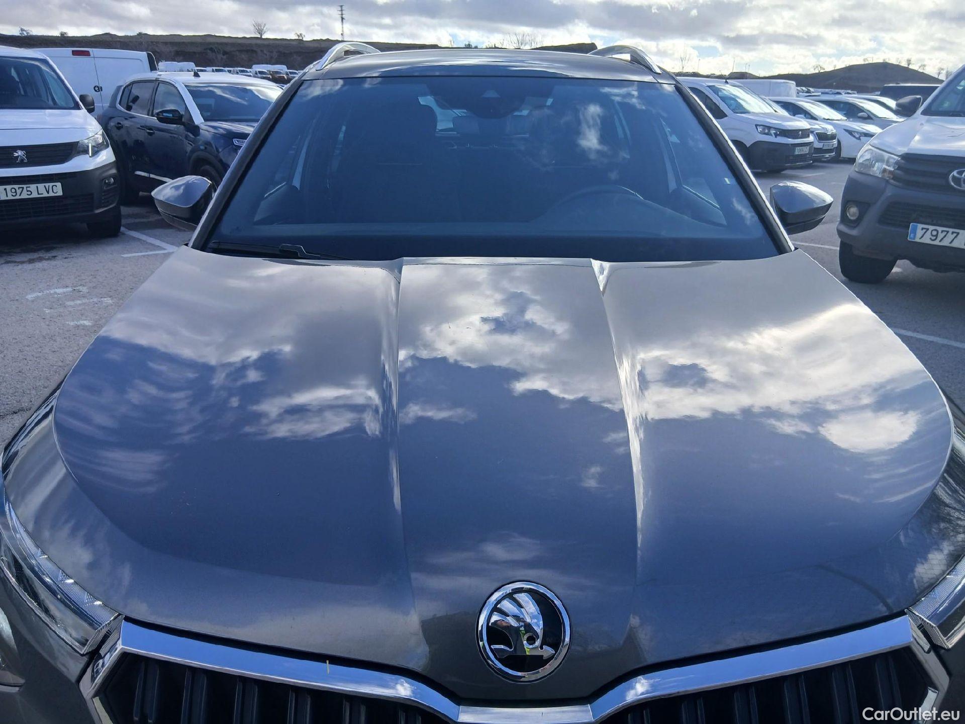  Land Rover  Discovery SKODA Kamiq / 2024 / 5P / todoterreno 1.0 TSI 85kW (115CV) DESIGN(SP) #4