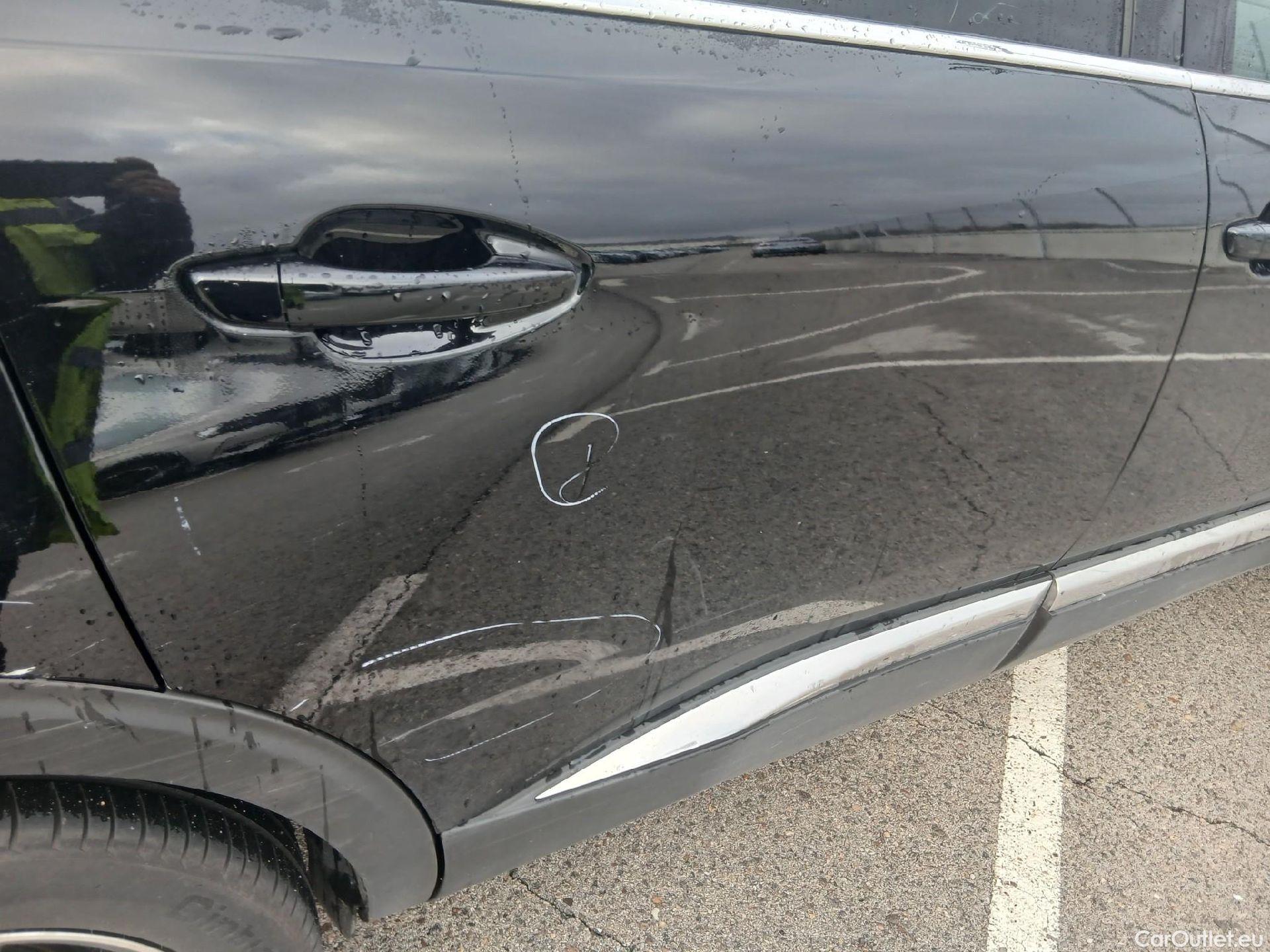  Peugeot  5008 PEUGEOT  / 2020 / 5P / todoterreno 1.5 BlueHDi 96kW S&S GT EAT8 #29