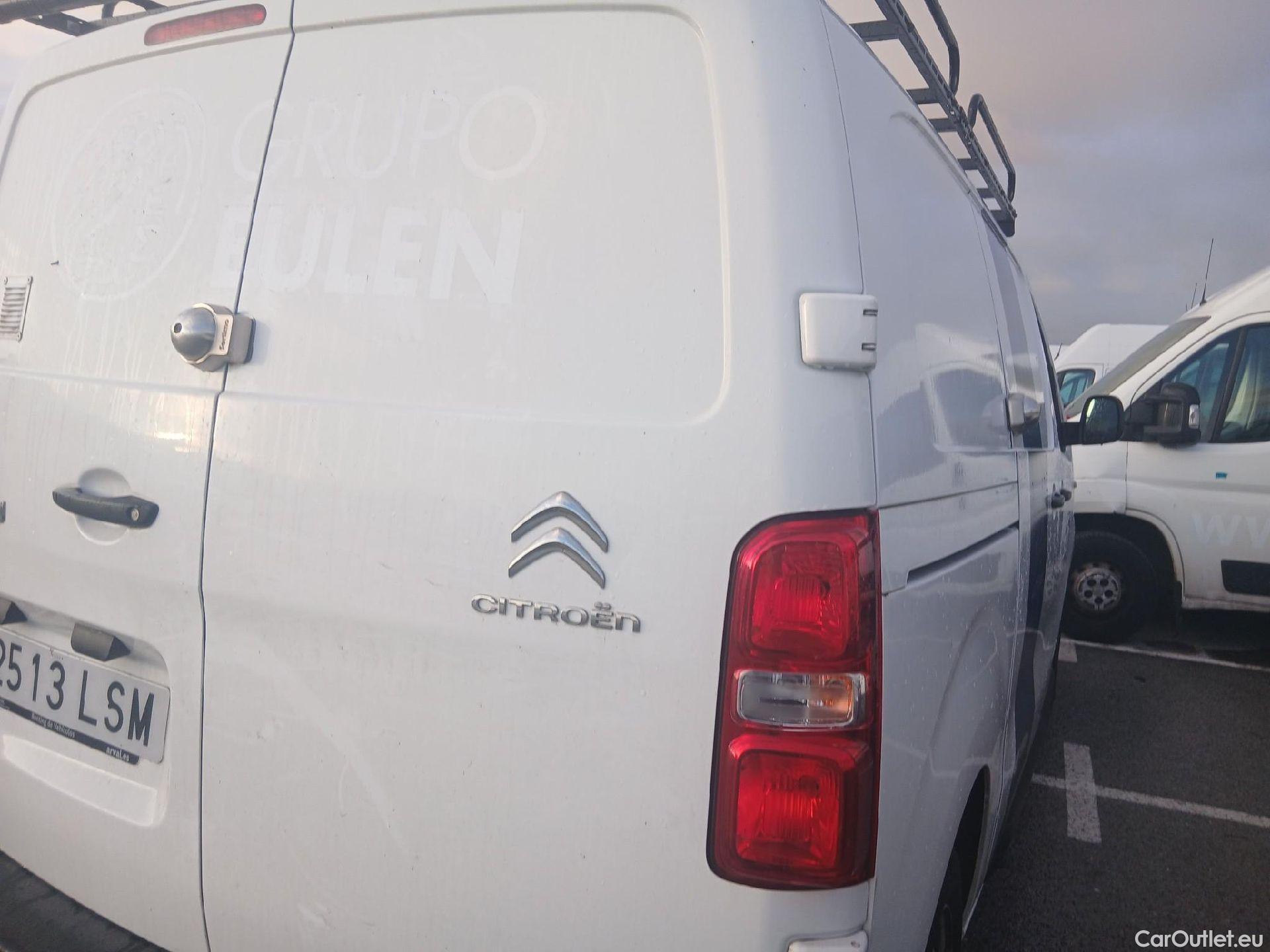  Citroen  Jumpy CITROEN  / 2016 / 4P / furgón Talla M BlueHDi 120 S&S 6v Worker #28