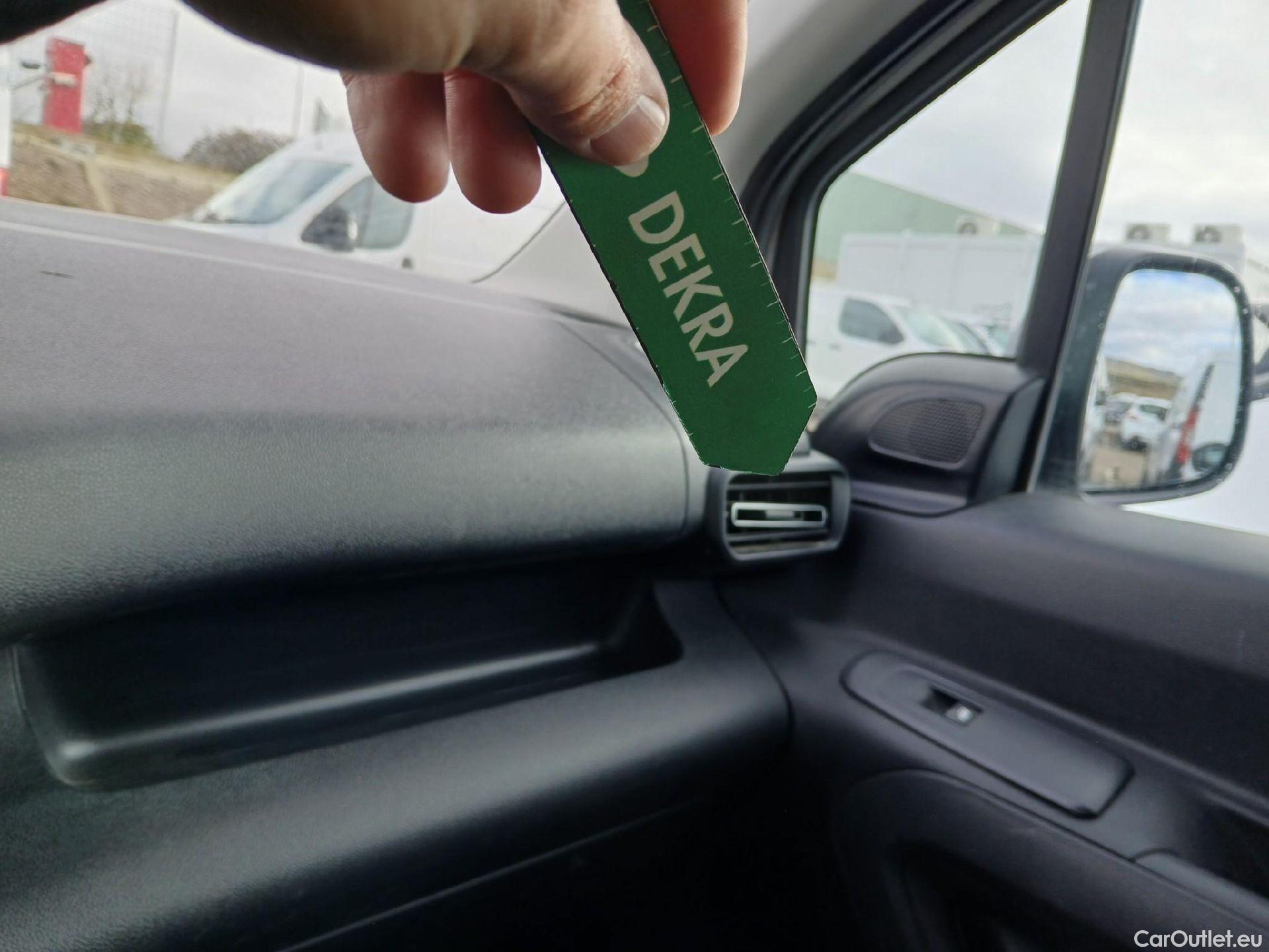  Citroen  Berlingo CITROEN  / 2018 / 4P / monovolumen compacto Talla M BlueHDi 100 S&S LIVE #11